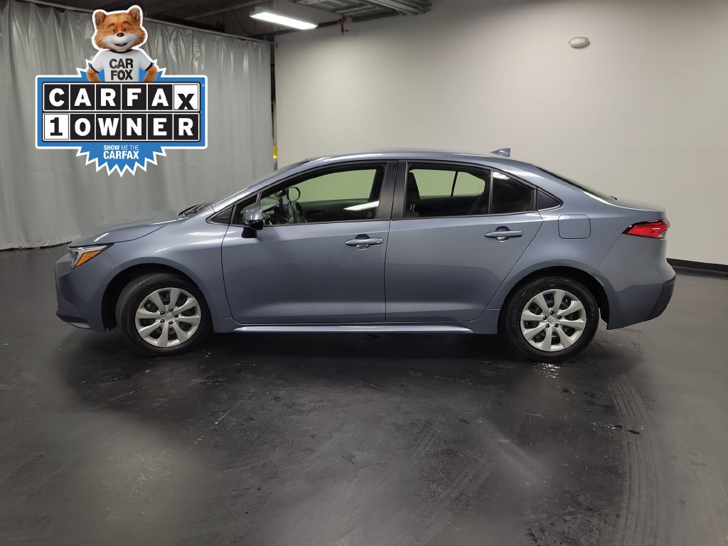 Used 2025 Toyota Corolla LE FWD image 5