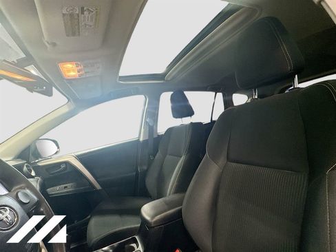 Used 2013 Toyota RAV4 XLE AWD/4WD image 22