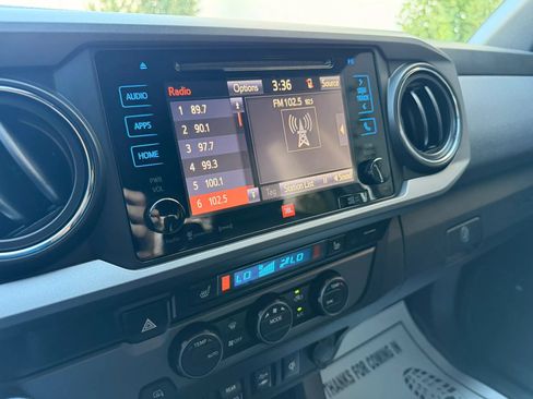 Used 2019 Toyota Tacoma TRD Off-Road w/ TRD Premium Off Road Package RWD image 20