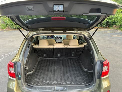 Used 2015 Subaru Outback 2.5i Limited AWD/4WD image 17