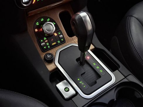 Used 2013 Land Rover LR4 HSE image 38