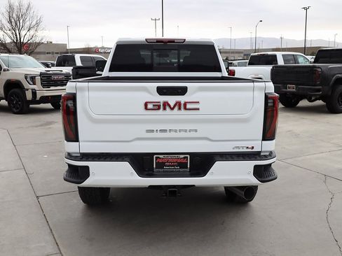 New 2026 GMC Sierra 2500 AT4 image 5