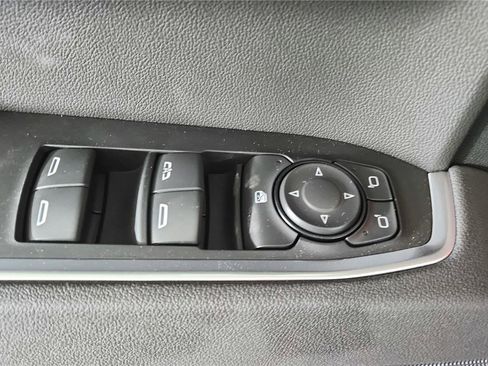 New 2026 GMC Sierra 1500 Elevation image 16