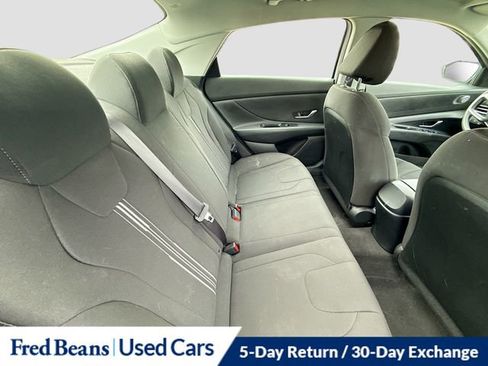 Used 2023 Hyundai Elantra SEL w/ Preferred Accessory Package image 25