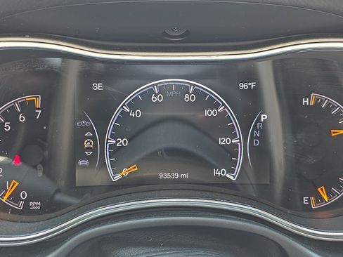 Used 2019 Jeep Grand Cherokee Limited RWD image 7