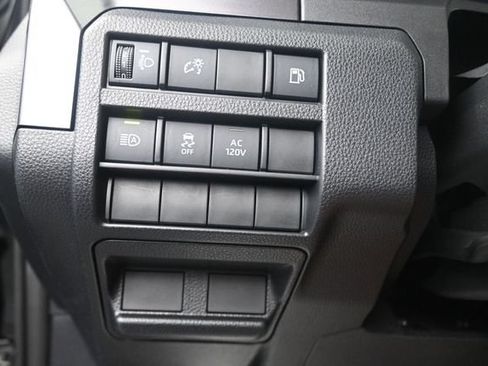 Used 2025 Toyota 4Runner TRD Off-Road AWD/4WD image 13