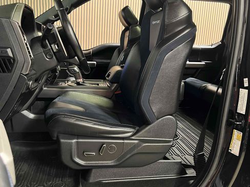 Used 2019 Ford F150 Raptor w/ Equipment Group 802A Luxury AWD/4WD image 31