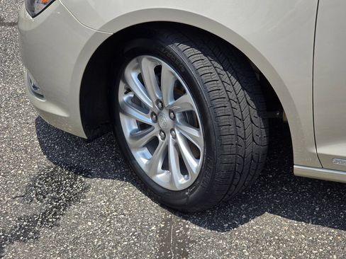 Used 2014 Buick LaCrosse Leather FWD image 26