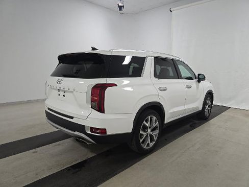 Used 2022 Hyundai Palisade SEL w/ Premium Package FWD image 4