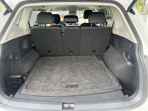 Used 2024 Volkswagen Tiguan SE image 24