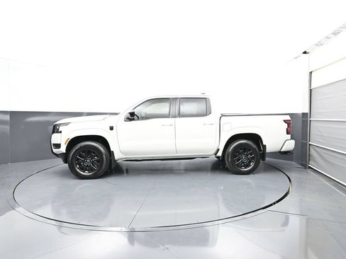 Certified 2026 Nissan Frontier SV w/ Tow Package AWD/4WD image 5