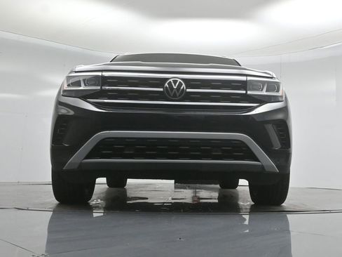 Used 2023 Volkswagen Atlas Cross Sport SE w/ Black Wheel Package AWD/4WD image 43