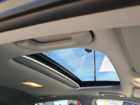 Used 2023 Hyundai Kona Limited image 19