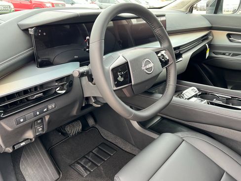 New 2025 Nissan Murano SL image 15