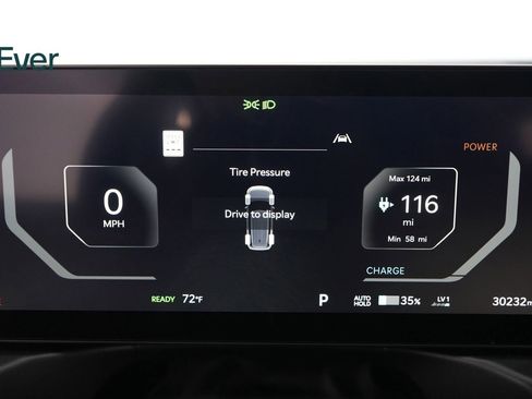 Used 2024 Kia EV9 Light Long Range RWD image 7