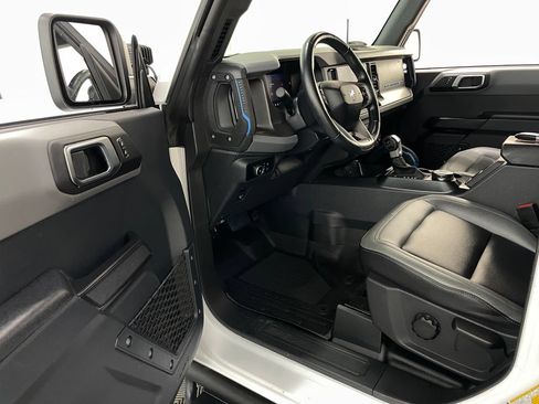 Used 2024 Ford Bronco Black Diamond AWD/4WD image 21