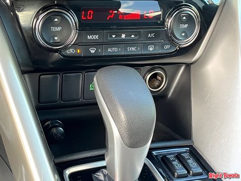 Used 2025 Mitsubishi Eclipse Cross SE AWD/4WD image 29