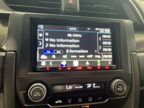 Used 2018 Honda Civic Sport image 14