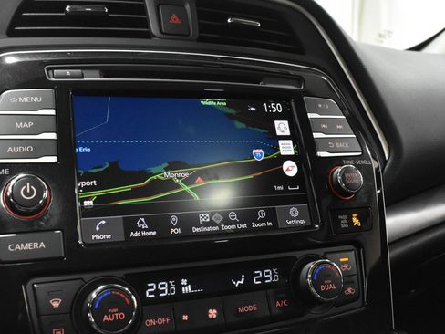 Used 2022 Nissan Maxima Platinum image 17