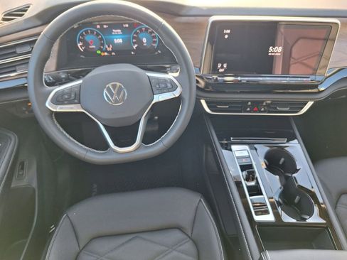 New 2026 Volkswagen Atlas SE FWD image 21