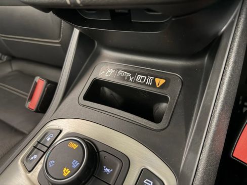 Used 2024 GMC Terrain Denali w/ Denali Premium Package AWD/4WD image 29