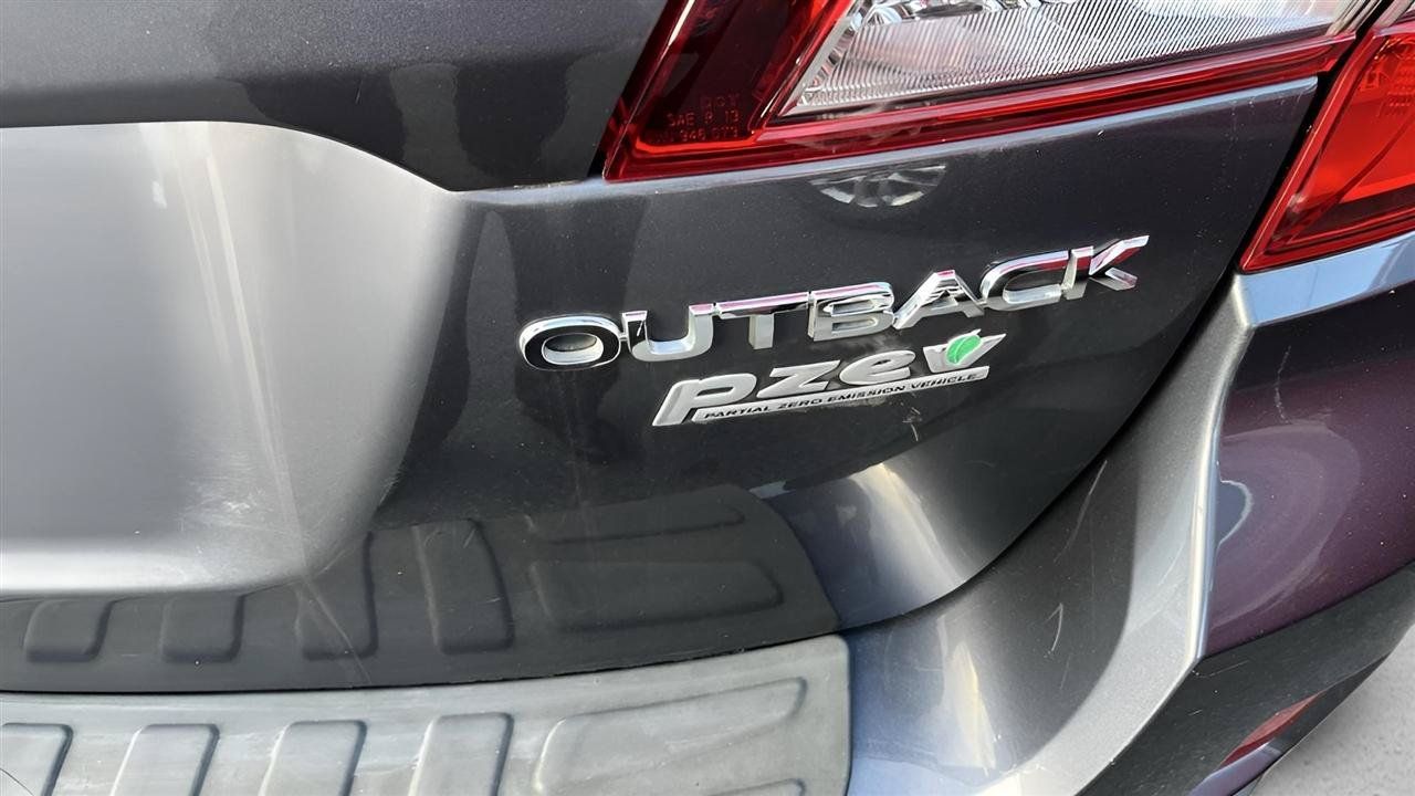 Used 2016 Subaru Outback 2.5i Premium AWD/4WD image 13
