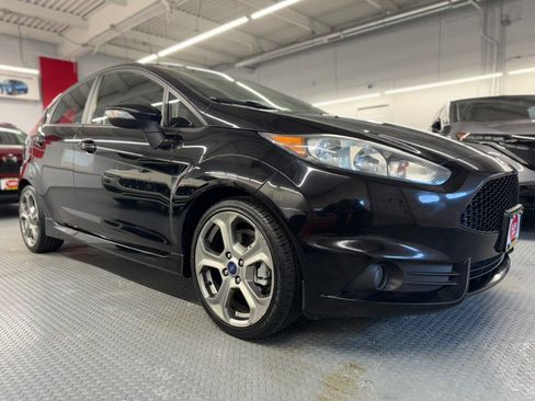 Used 2017 Ford Fiesta ST image 5