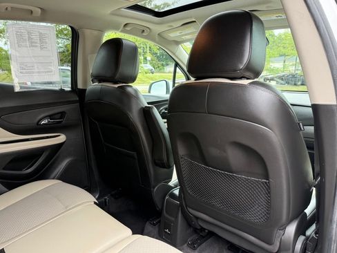 Used 2018 Buick Encore Preferred FWD image 19