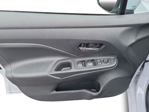 New 2025 Nissan Versa SV w/ Trunk Package image 9