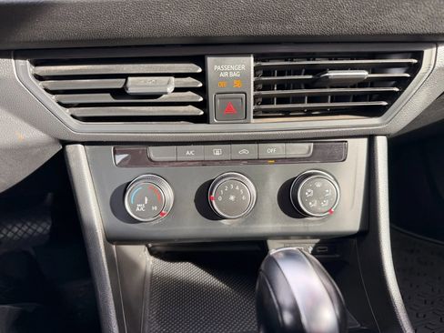 Used 2020 Volkswagen Jetta S image 17