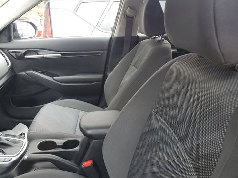 Used 2022 Kia Seltos LX image 8