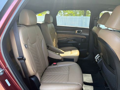 Used 2025 Kia Sorento SX Prestige AWD/4WD image 50