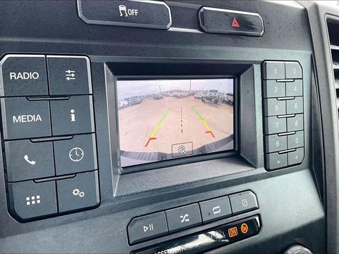 Used 2022 Ford F250 XL w/ Power Equipment Group image 13