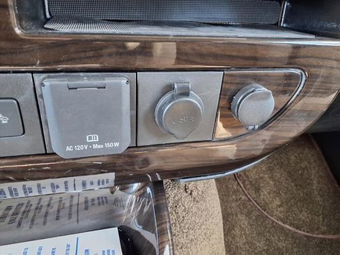 New 2026 GMC Savana 2500 Extended w/ Driver Convenience Package image 7