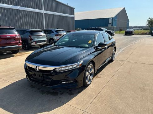 Used 2020 Honda Accord Touring image 1