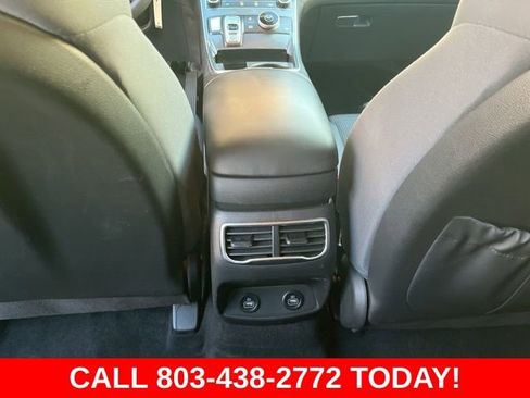 Used 2023 Hyundai Santa Fe SE image 14