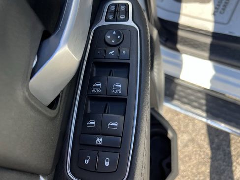 Used 2024 RAM 2500 Big Horn w/ Off Road Package image 25