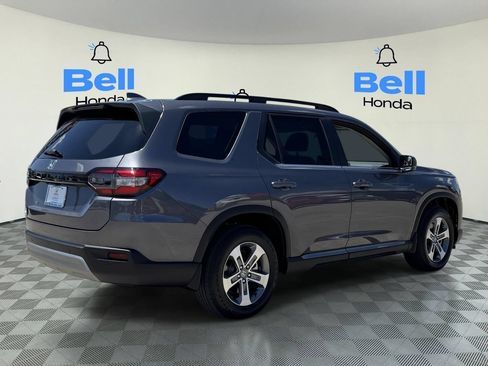 Certified 2025 Honda Pilot EX-L image 4
