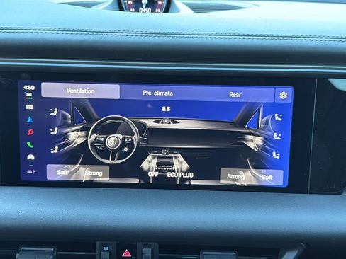 New 2026 Porsche Macan 4 Electric image 25