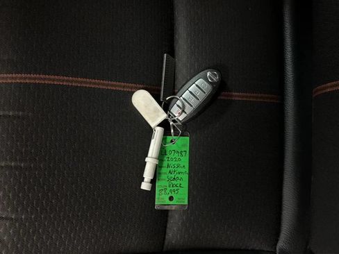 Used 2020 Nissan Altima 2.5 SR FWD image 23
