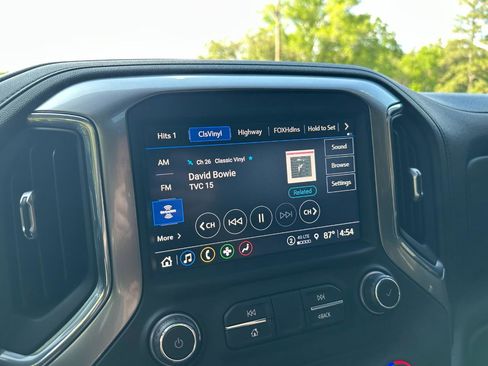 Used 2021 Chevrolet Silverado 1500 LT Trail Boss w/ Convenience Package II image 40