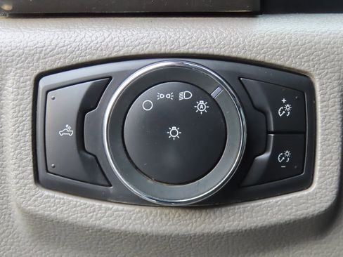 Used 2019 Ford F250 XL w/ STX Appearance Package image 18