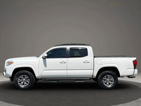Used 2019 Toyota Tacoma SR w/ SR Convenience Package RWD image 8