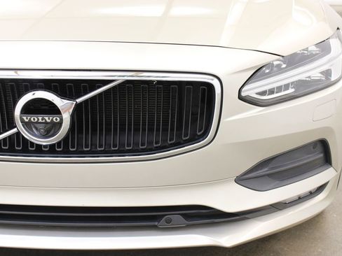Used 2018 Volvo S90 T5 Momentum w/ Convenience Package AWD/4WD image 8