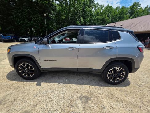 Used 2019 Jeep Compass Trailhawk AWD/4WD image 8