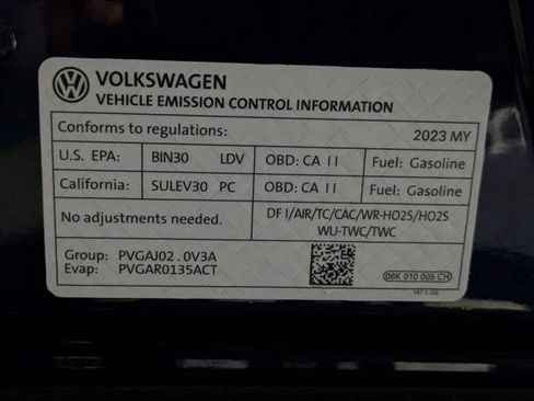 Used 2023 Volkswagen Tiguan SE w/ Panoramic Sunroof Package image 26