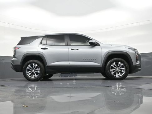 Used 2026 Chevrolet Equinox LT image 30