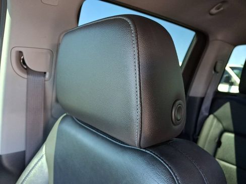 Used 2019 Chevrolet Silverado 1500 RST AWD/4WD image 18