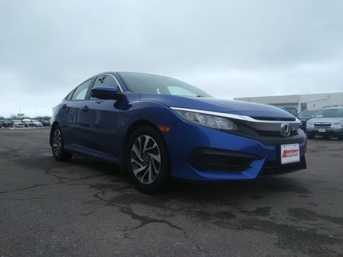 Used 2016 Honda Civic EX image 4