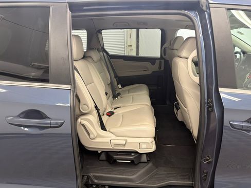 Used 2025 Honda Odyssey EX-L image 17